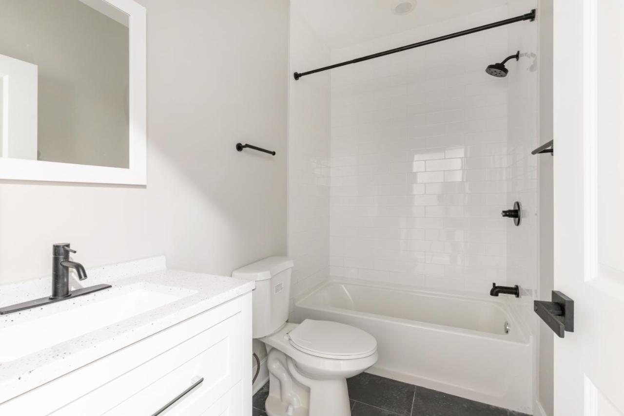 Modern 2Br 2Ba Apartment With Rooftop In Brewerytown Philadelphia Bagian luar foto