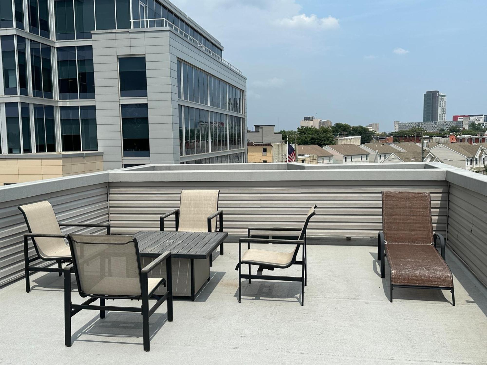 Modern 2Br 2Ba Apartment With Rooftop In Brewerytown Philadelphia Bagian luar foto